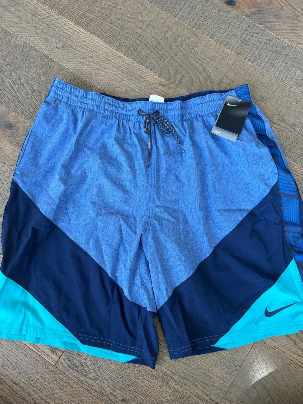 Nike Men’s Repel Swim Trunks